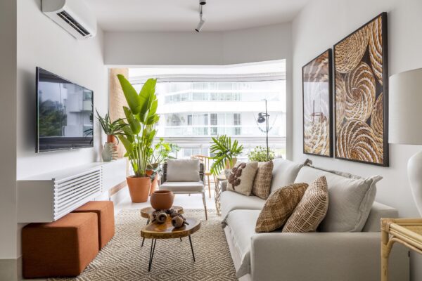 Apartamentos Pequenos com Grandes Ideias: Como o Design Inteligente Transforma Espaços Reduzidos
