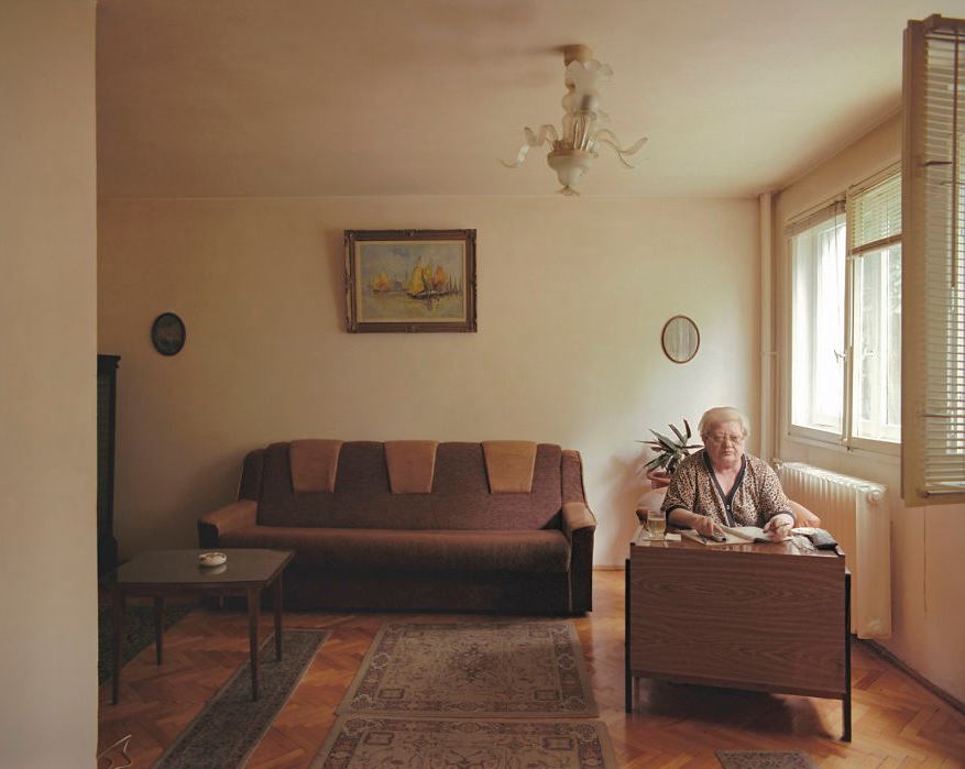 Série de fotos '10/1': a arte de viver em apartamentos idênticos Série de fotos '10/1': a arte de viver em apartamentos idênticos