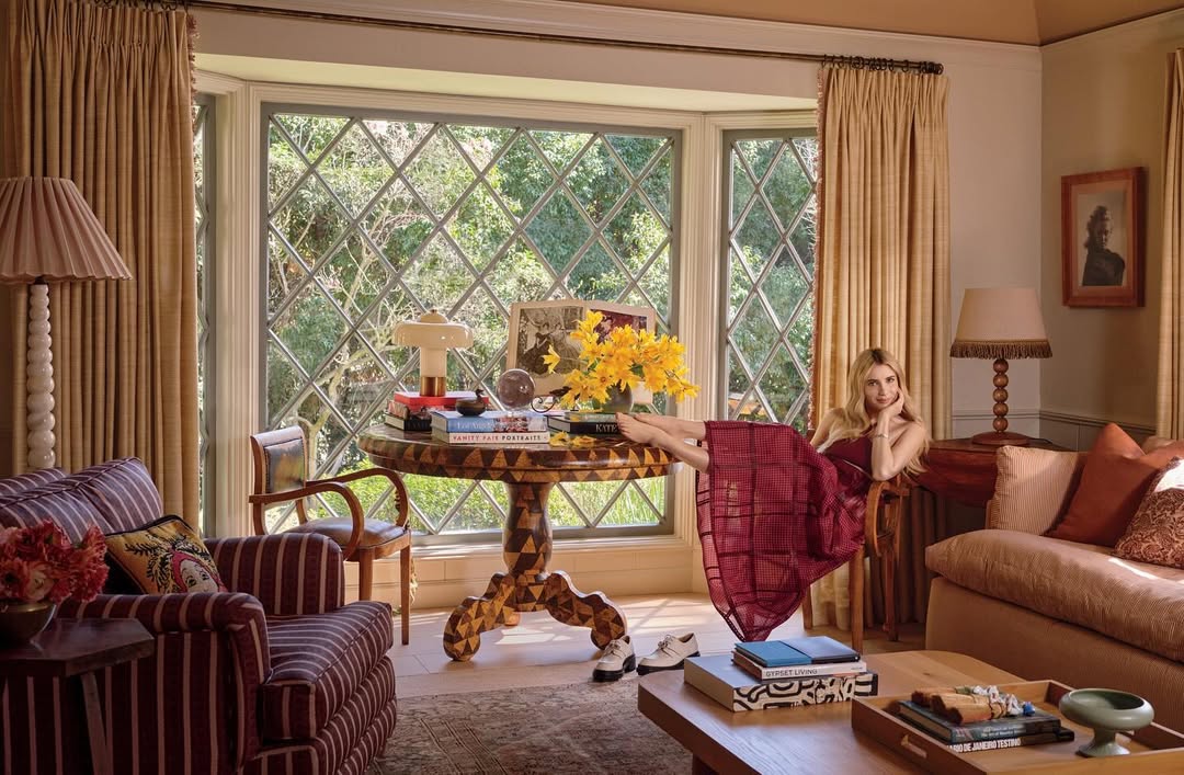 Casa de Bonecas: o estilo vintage e aconchegante do lar de Emma Roberts Casa de Bonecas: o estilo vintage e aconchegante do lar de Emma Roberts